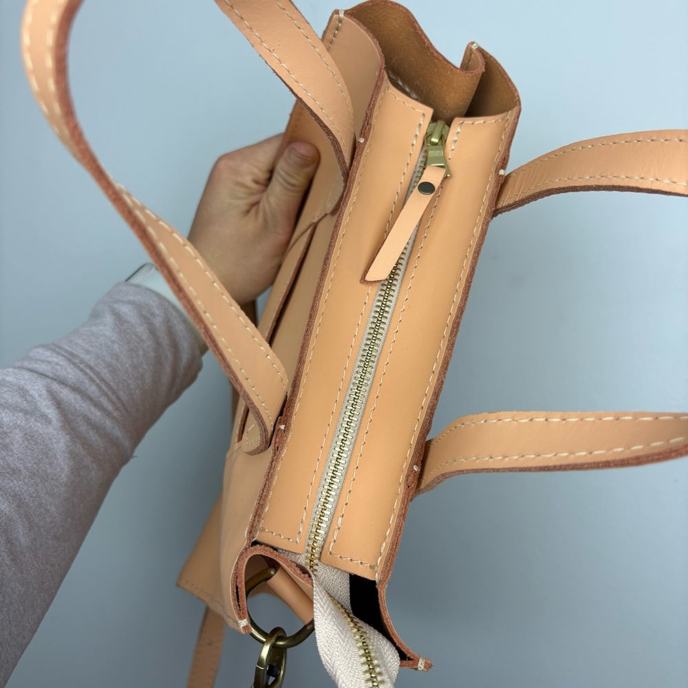 Portland Leather Goods Lola Crossbody Tote Mamey Zipper - Picture 10 of 12